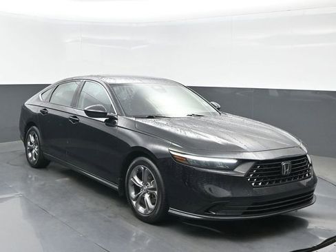 Used 2024 Honda Accord EX image 8