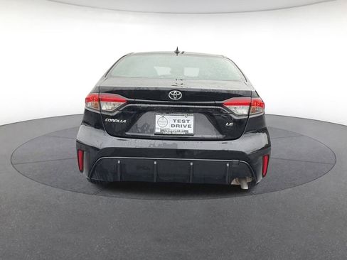 Used 2023 Toyota Corolla LE image 4
