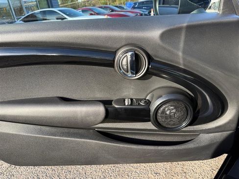 Used 2016 MINI Cooper S image 29