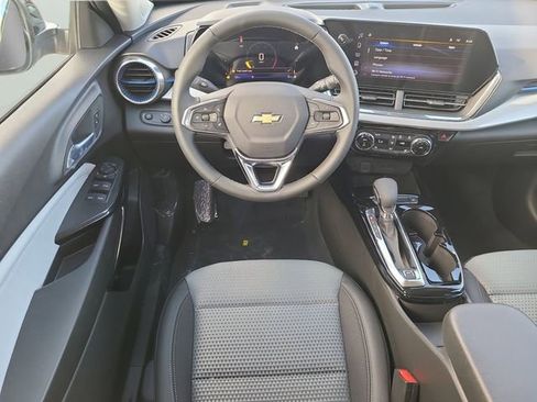 New 2026 Chevrolet Trax LT w/ Driver Confidence Package FWD image 15