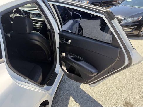 Used 2019 Kia Optima S FWD image 20