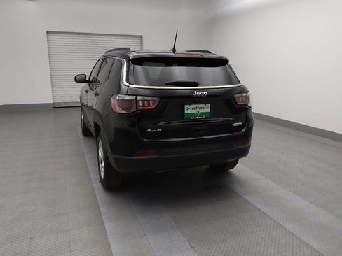 Used 2024 Jeep Compass Latitude image 6