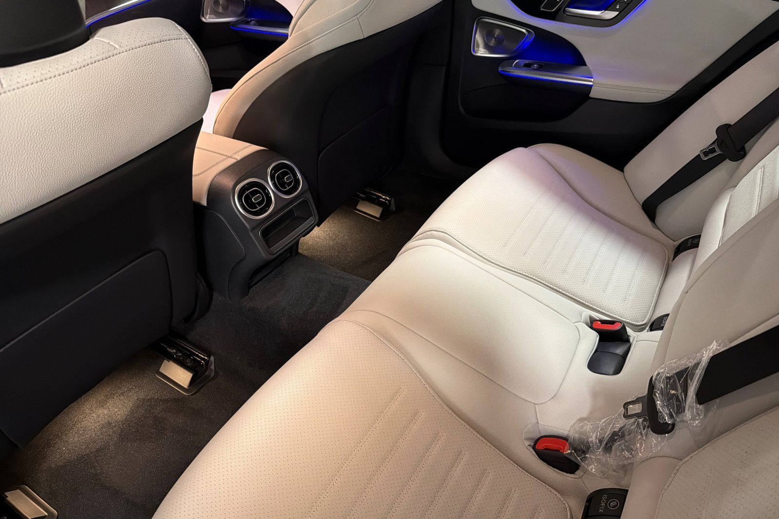 New 2026 Mercedes-Benz C 300 Sedan image 11