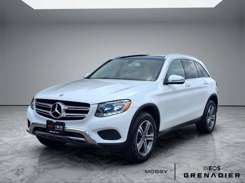 Used 2019 Mercedes-Benz GLC 300 4MATIC image 4