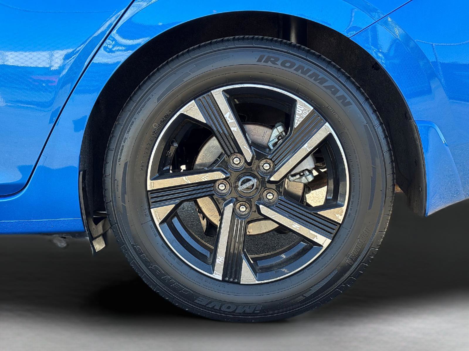Used 2025 Nissan Sentra SV FWD image 13