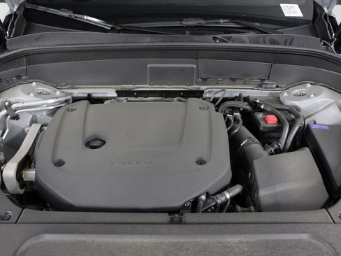 Certified 2026 Volvo XC90 B6 Plus w/ Protection Package Premier AWD/4WD image 24