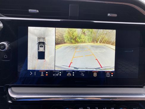 Used 2025 GMC Sierra 2500 Denali Ultimate w/ Snow Plow Prep/Camper Package image 29