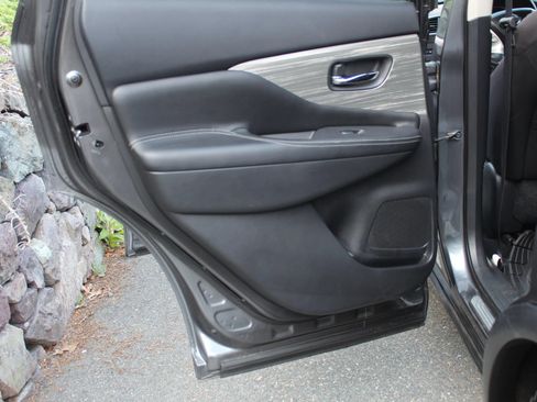 Used 2015 Nissan Murano S AWD/4WD image 14