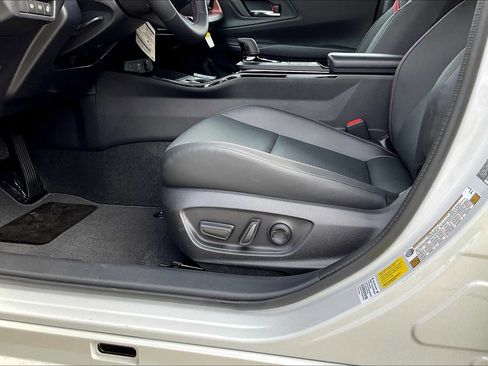 New 2026 Toyota Prius Plug-In Hybrid FWD image 20