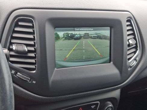 Used 2019 Jeep Compass Sport w/ Cold Weather Group AWD/4WD image 24