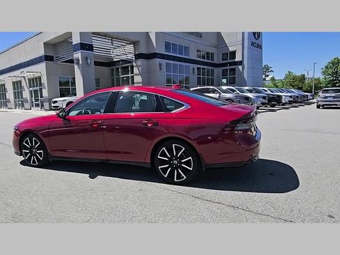 Used 2023 Honda Accord Touring image 20