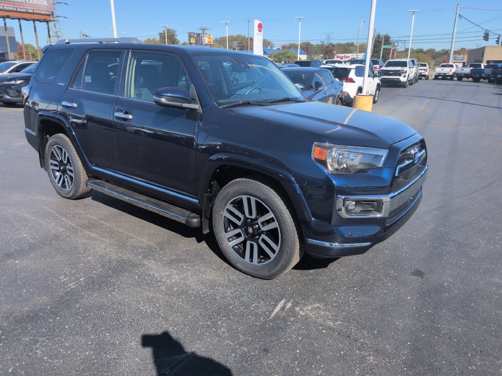 Certified 2022 Toyota 4Runner Limited AWD/4WD image 7