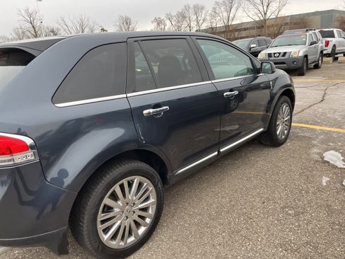 Used 2013 Lincoln MKX AWD image 18