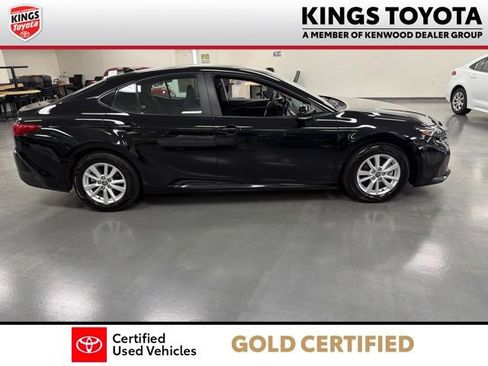 Used 2025 Toyota Camry LE FWD image 9