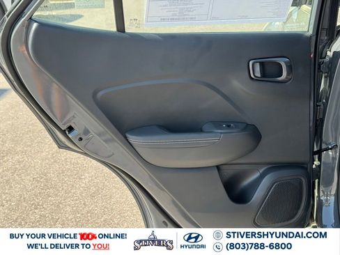 Certified 2025 Hyundai Venue Limited image 19