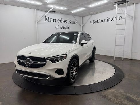 Certified 2026 Mercedes-Benz GLC 300 image 3