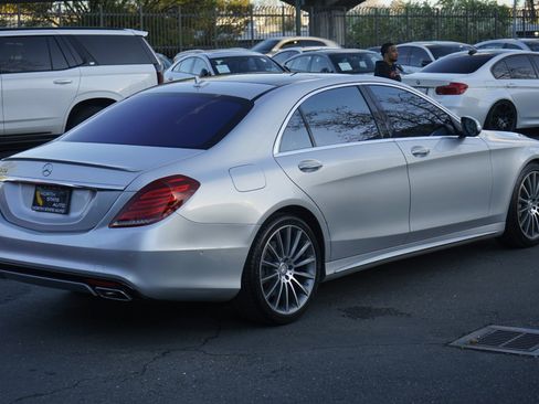 Used 2017 Mercedes-Benz S 550 Sedan image 7