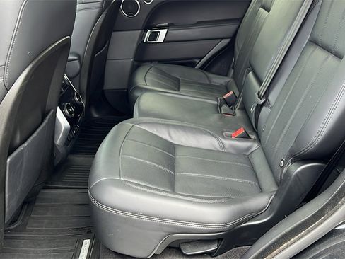 Used 2020 Land Rover Range Rover Sport HSE Dynamic image 31