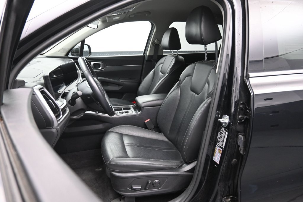 Used 2024 Kia Sorento S AWD/4WD image 21