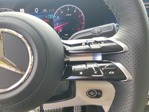 New 2026 Mercedes-Benz GLS 450 4MATIC image 21