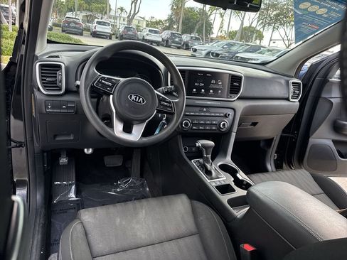 Used 2022 Kia Sportage LX image 36