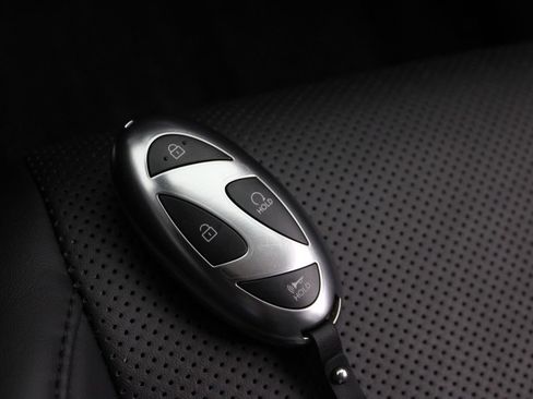 Used 2024 Hyundai Santa Fe SEL FWD image 32