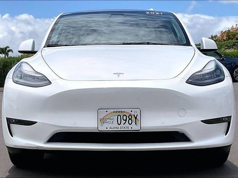 Used 2021 Tesla Model Y Long Range AWD/4WD image 3