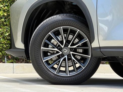 Certified 2024 Lexus NX 250 FWD image 8