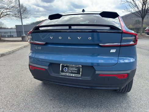 Used 2023 Volvo C40 P8 Recharge Ultimate image 8