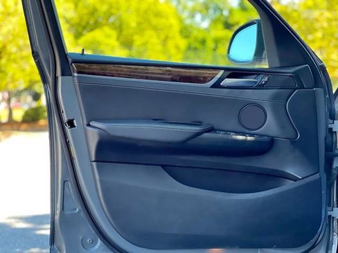 Used 2017 BMW X3 sDrive28i image 15