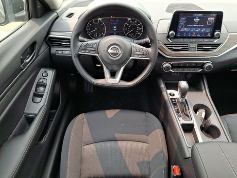 New 2026 Nissan Altima 2.5 SV FWD image 8
