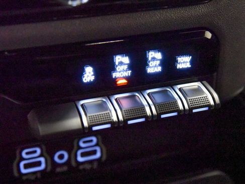 Used 2025 RAM 1500 Big Horn image 25