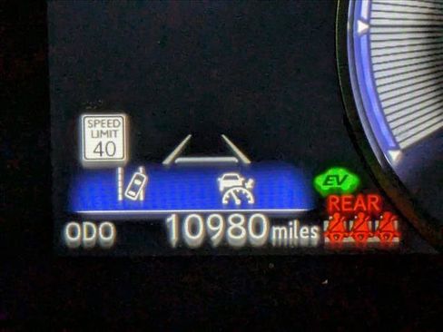 Used 2025 Lexus NX 350h AWD w/ Cold Area Package image 12