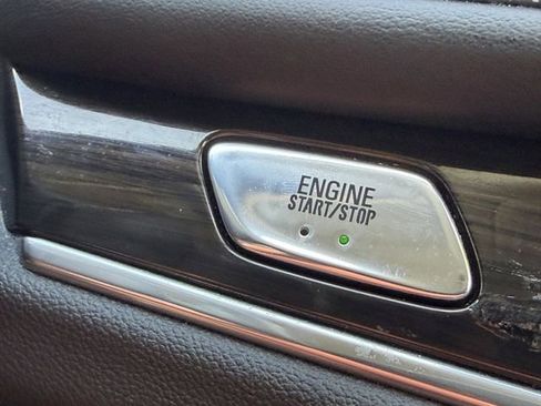 Used 2020 Buick Enclave Premium FWD image 35