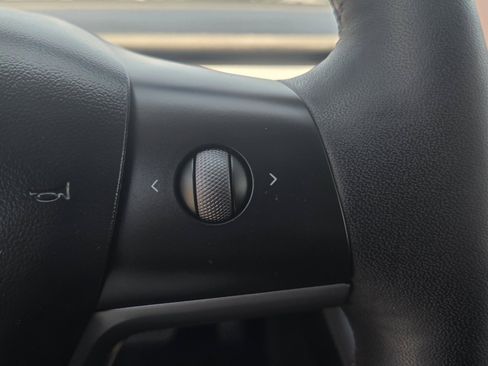 Used 2023 Tesla Model 3 Standard Range RWD image 17