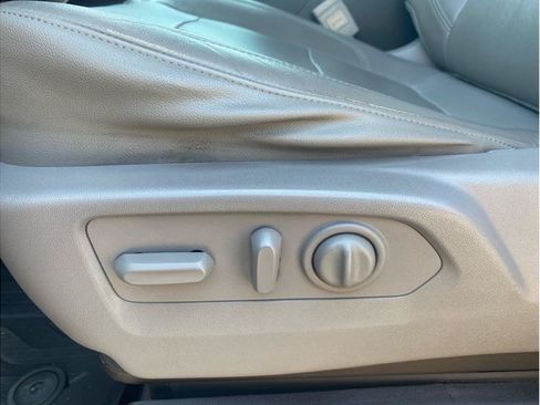 Used 2020 GMC Sierra 1500 SLT w/ SLT Premium Package AWD/4WD image 13