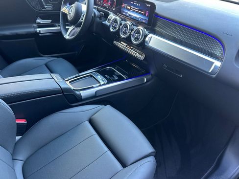 Used 2025 Mercedes-Benz GLB 250 250 image 20