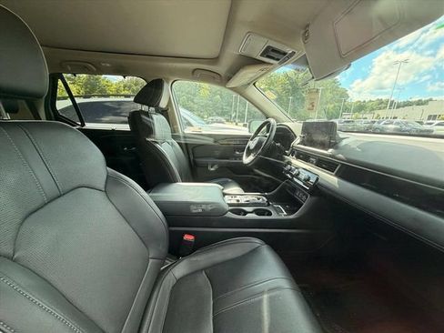 Used 2023 Honda Pilot Elite image 19