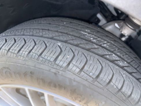 Used 2024 Mercedes-Benz GLC 300 image 8