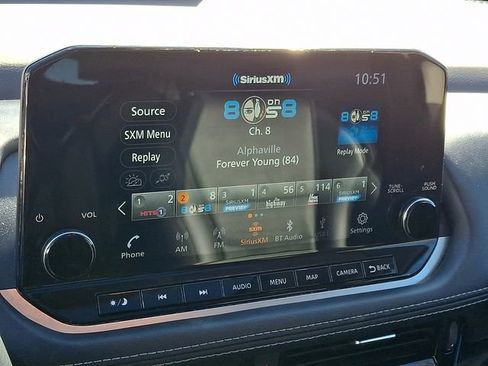 Used 2023 Nissan Rogue SL w/ SL Premium Package image 18