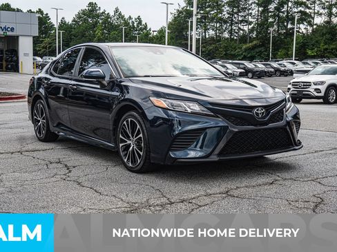 Used 2019 Toyota Camry SE w/ Convenience Package FWD image 5
