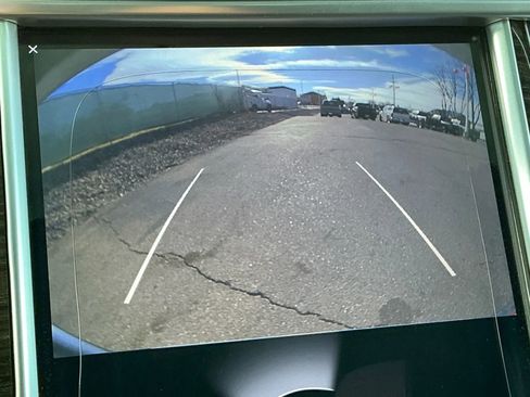 Used 2016 Tesla Model X Performance image 28