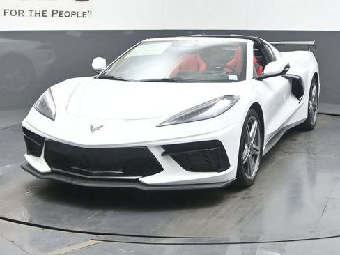 New 2027 Chevrolet Corvette Stingray Coupe w/ 1LT RWD image 7