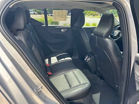 Certified 2025 Volvo XC40 B5 Plus AWD/4WD image 13