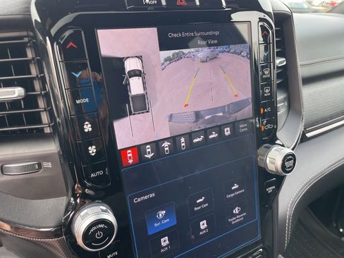 Used 2024 RAM 2500 Limited image 17