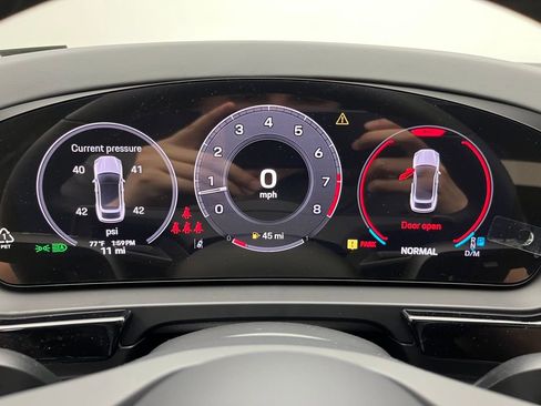 New 2025 Porsche Cayenne S image 11