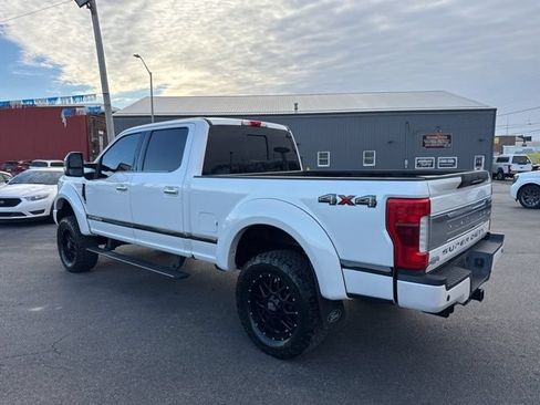 Used 2018 Ford F250 Platinum w/ Platinum Ultimate Package AWD/4WD image 9