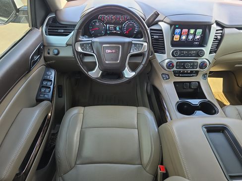 Used 2020 GMC Yukon SLT w/ Premium Edition RWD image 14