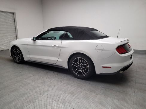 Used 2020 Ford Mustang Premium image 3