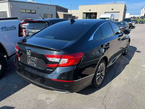 Used 2020 Honda Accord EX image 2
